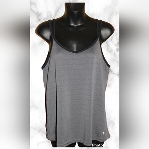 UNDER Amour Loose Tank Top